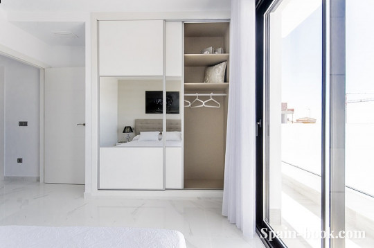 Виллы Новый комплекс виллы в пригороде Торревьехи / Лос Монтесинос, Коста Бланка, Лос Монтесинос