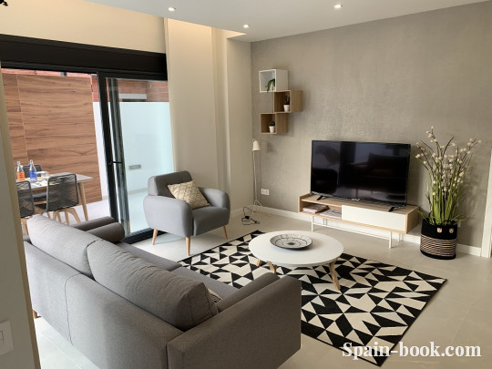 Виллы Современные смежные виллы рядом с пляжем в Santiago de la Ribera / Мурсия, Коста Бланка, Сантьяго-де-ла-Рибера