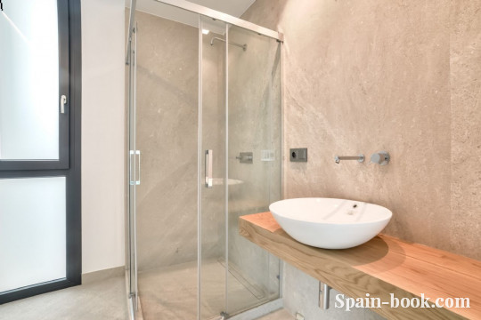 Виллы Современные вилла в курортном городе Альбир в пригорде Бенидорма, Коста Бланка, Бенидорм