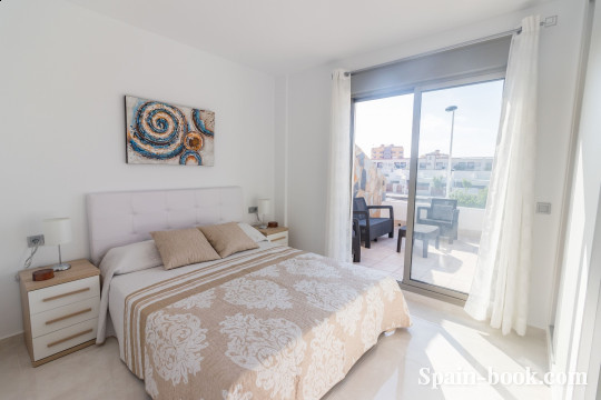 Виллы Современные смежные виллы рядом с пляжем в Los Alcázeres / Мурсия, Коста Бланка, Лос Алькасарес