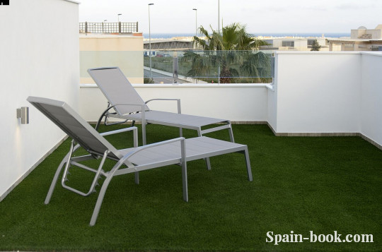 Таунха́ус Новый резиденциальный комплекс рядом с гольфом Вийямартин, Ориуэла Коста, Коста Бланка, Вийямартин