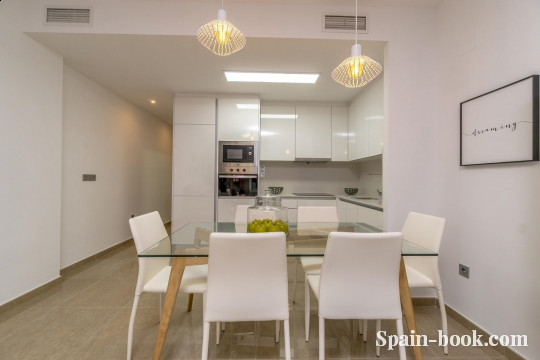 Апартаменты Новые апартаменты на одной из главных улиц Торревьехи, Коста Бланка, Торревьеха