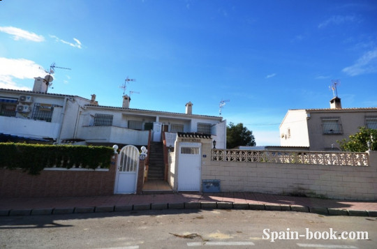 Бунгало Бунгало на втором этаже+двор,в 1км от пляжа в Кабо Роиг / Ориуэла Коста, Коста Бланка, Кабо Роиг