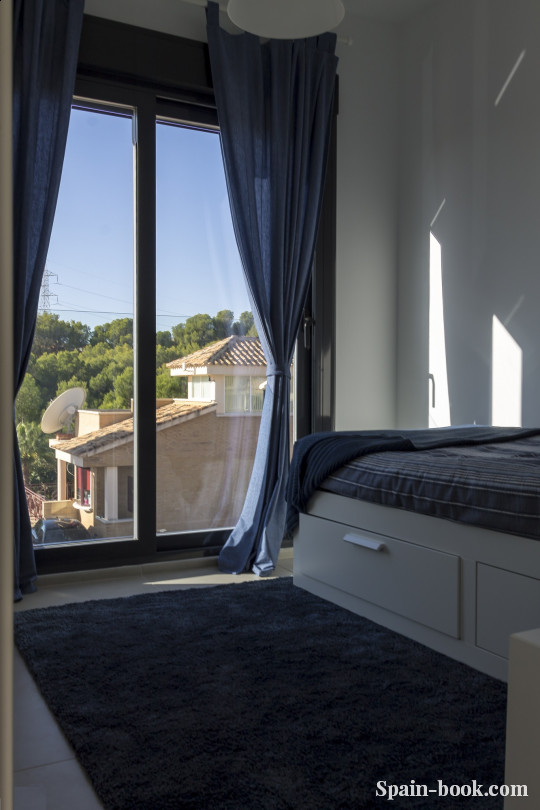 Виллы Современный комплекс вилл в курортном городе La Nucia,что в пригороде Бенидорма, Коста Бланка, Ла Нусия