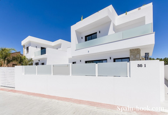 Виллы Новый комплекс виллы в пригороде Торревьехи, Лос Монтесинос, Коста Бланка, Лос Монтесинос
