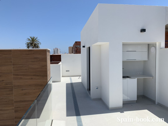 Виллы Современные смежные виллы рядом с пляжем в Santiago de la Ribera / Мурсия, Коста Бланка, Сантьяго-де-ла-Рибера