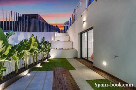 Виллы Современные виллы с видом на море,в коттеджном поселке Сиудад Кесада, Коста Бланка, Сиудад Кесада