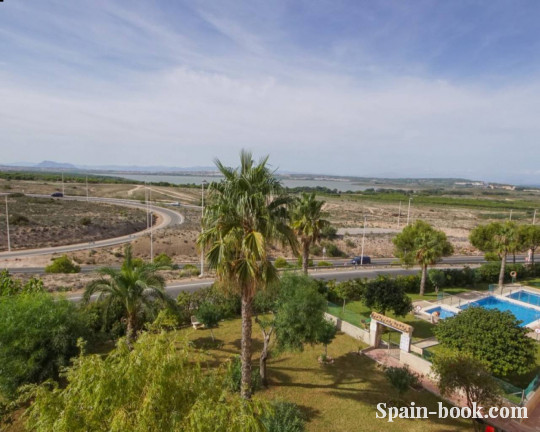 Бунгало Бунгало на втором этаже в спокойном район Торревьехи, Торребланка, Коста Бланка, Торревьеха