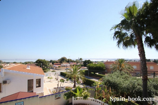 Виллы Вилла с большим участком в зеленом районе Торревьехи, Лос Балконес, Коста Бланка, Лос Балконес