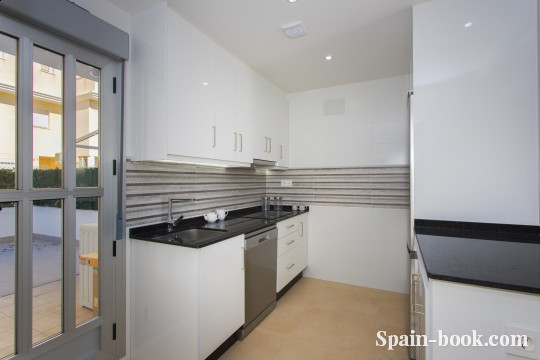 Бунгало Новые бунгало с садом или солярием в 2км от пляжа Плайя Фламенка / Ориуэла Коста, Коста Бланка, Плайя Фламенка