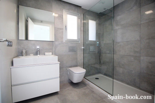 Виллы Большие современные виллы пригороде пригороде Бенидорма, Коста Бланка, Финестрат