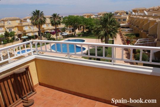 Таунха́ус Таунхаус в популярном районе Торревьехи / Пунта Прима, Коста Бланка, Пунта Прима