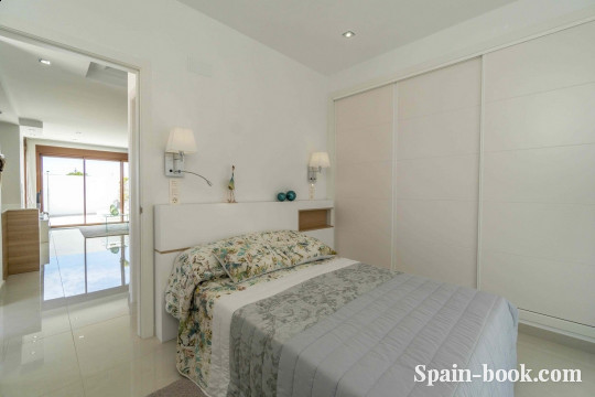 Виллы Современные виллы рядом с пляжем в Пилар де ла Орадада, Аликанте, Коста Бланка, Пилар де ла Орадада