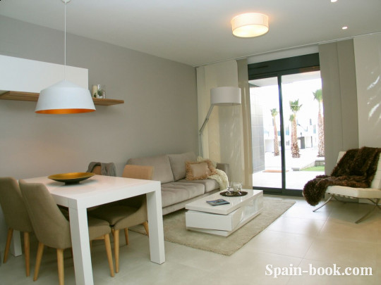 Бунгало Новые современные бунгало с солярием, Коста Бланка, Гуардамар дель Сегура