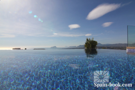 Виллы Cовременная вилла с панорамным видом на море в Кумбре дель Соль, Коста Бланка, Кумбре дель Соль