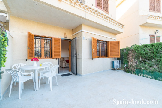 Бунгало Бунгало с садом в 1,5км от пляжа в Плайя Фламенка / Ориуэла Коста, Коста Бланка, Плайя Фламенка