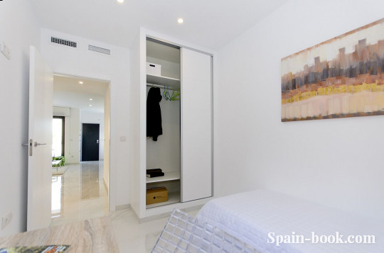 Таунха́ус Новый резиденциальный комплекс рядом с гольфом Вийямартин, Ориуэла Коста, Коста Бланка, Вийямартин