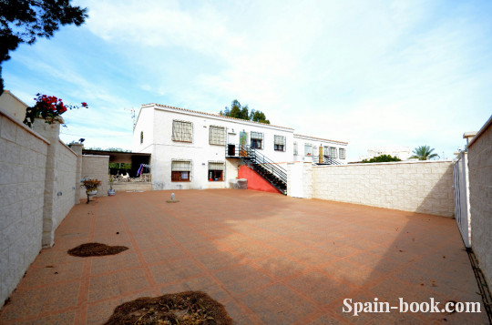 Бунгало Бунгало на втором этаже+двор,в 1км от пляжа в Кабо Роиг / Ориуэла Коста, Коста Бланка, Кабо Роиг