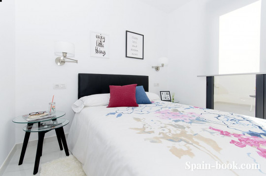 Таунха́ус Новый резиденциальный комплекс рядом с гольфом Вийямартин, Ориуэла Коста, Коста Бланка, Вийямартин