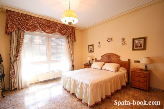 Виллы Вилла с большим участком в зеленом районе Торревьехи, Лос Балконес, Коста Бланка, Лос Балконес