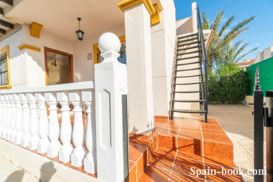 Дом Смежный дом в престижном районе Ориуэла Коста / Плайя Фламенка, Коста Бланка, Плайя Фламенка