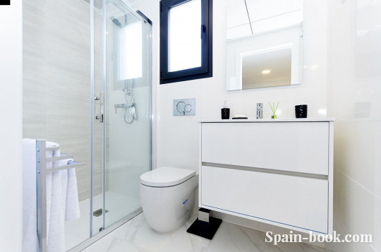 Таунха́ус Новый резиденциальный комплекс рядом с гольфом Вийямартин, Ориуэла Коста, Коста Бланка, Вийямартин