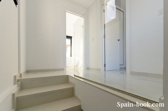 Таунха́ус Новый резиденциальный комплекс рядом с гольфом Вийямартин, Ориуэла Коста, Коста Бланка, Вийямартин