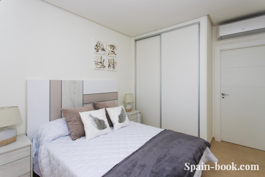 Бунгало Новые бунгало с садом или солярием в 2км от пляжа Плайя Фламенка / Ориуэла Коста, Коста Бланка, Плайя Фламенка