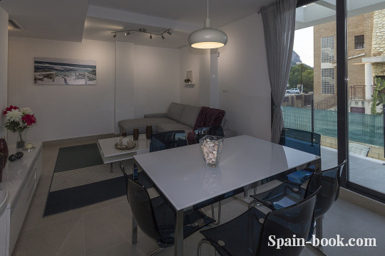 Виллы Современный комплекс вилл в курортном городе La Nucia,что в пригороде Бенидорма, Коста Бланка, Ла Нусия