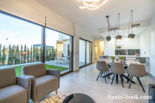 Виллы Новые виллы на второй линии Гольфа Roda Golf в 3км до пляжа Mar Menor / Мурсия, Коста Бланка, Сан Хавьер