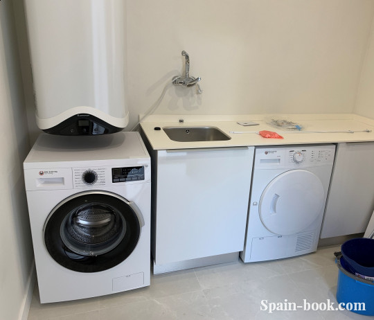 Виллы Современные смежные виллы рядом с пляжем в Santiago de la Ribera / Мурсия, Коста Бланка, Сантьяго-де-ла-Рибера