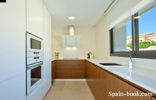 Виллы Современная вилла с видом на море в пригороде Кальпе / Аликанте, Коста Бланка, Кальпе