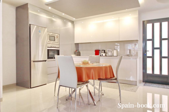 Бунгало Современное бунгало в 300м до пляжа Миль Пальмерас, Коста Бланка, Миль Пальмерас