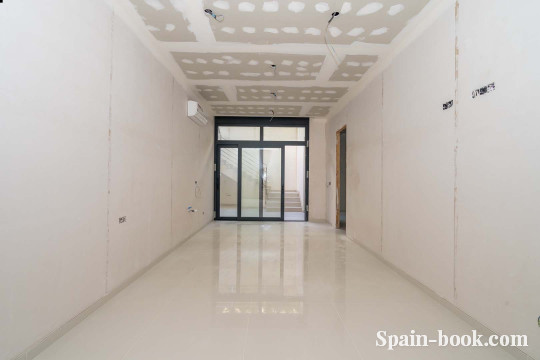 Виллы Современные виллы с панорамным видом на море и курортный город Бенидорм, Коста Бланка, Бенидорм