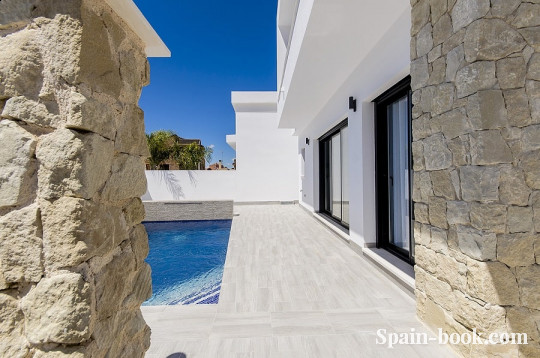 Виллы Новый комплекс виллы в пригороде Торревьехи, Лос Монтесинос, Коста Бланка, Лос Монтесинос