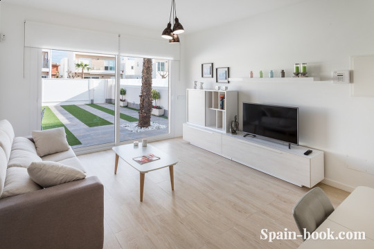 Виллы Современные виллы рядом с пляжем в San Pedro del Pinatar / Мурсия, Коста Бланка, Сан-Педро-дель-Пинатар