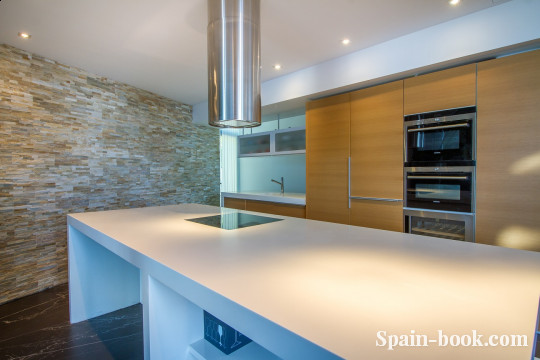 Виллы Вилла класса ЛЮКС с панорамным видом на город Бенидорм, Коста Бланка, Бенидорм