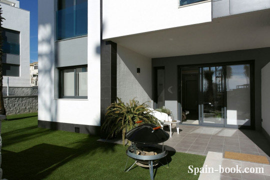 Бунгало Новые современные бунгало с солярием, Коста Бланка, Гуардамар дель Сегура