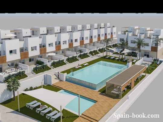 Таунха́ус Новые современные таунхаусы рядом с пляжем в La Rosaleda, Торревьеха, Коста Бланка, Торревьеха