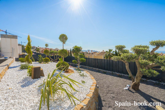 Виллы Современные виллы с панорамным видом на море и курортный город Бенидорм, Коста Бланка, Бенидорм