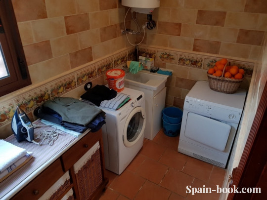 Виллы Большая вилла в 5-ти минутах до центра Торревьехи, Коста Бланка, Торревьеха