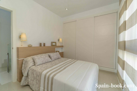 Виллы Современные виллы рядом с пляжем в Пилар де ла Орадада, Аликанте, Коста Бланка, Пилар де ла Орадада