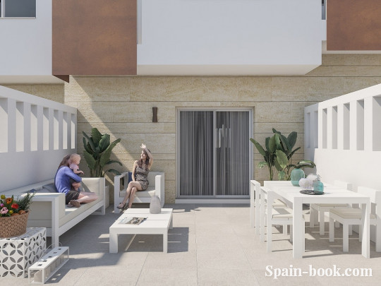 Таунха́ус Новые современные таунхаусы рядом с пляжем в La Rosaleda, Торревьеха, Коста Бланка, Торревьеха