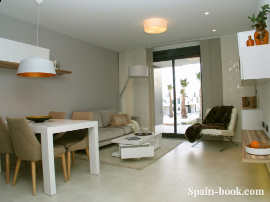 Бунгало Новые современные бунгало с солярием, Коста Бланка, Гуардамар дель Сегура